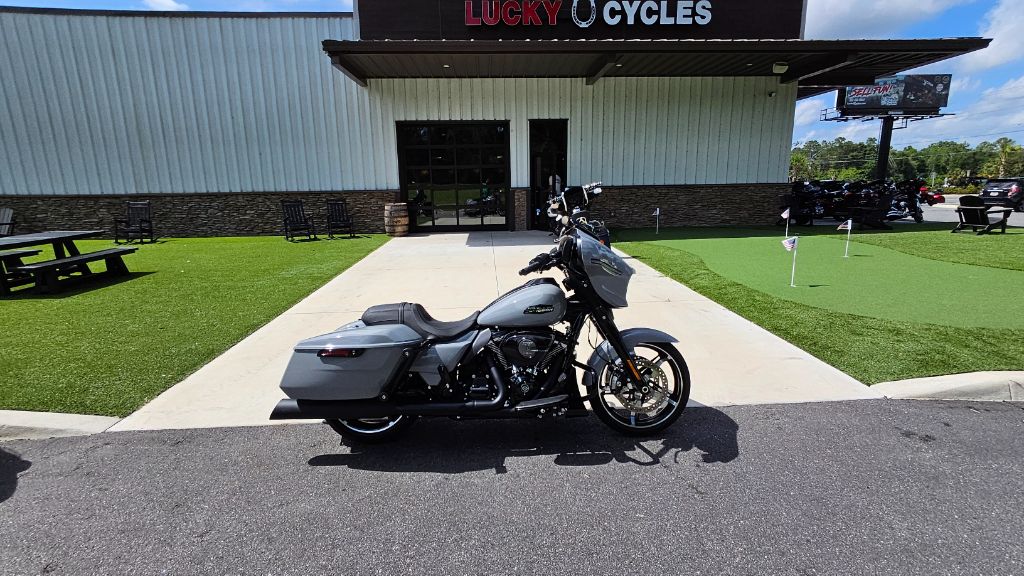 2025 Harley Davidson Streetglide Flhx - $25,995