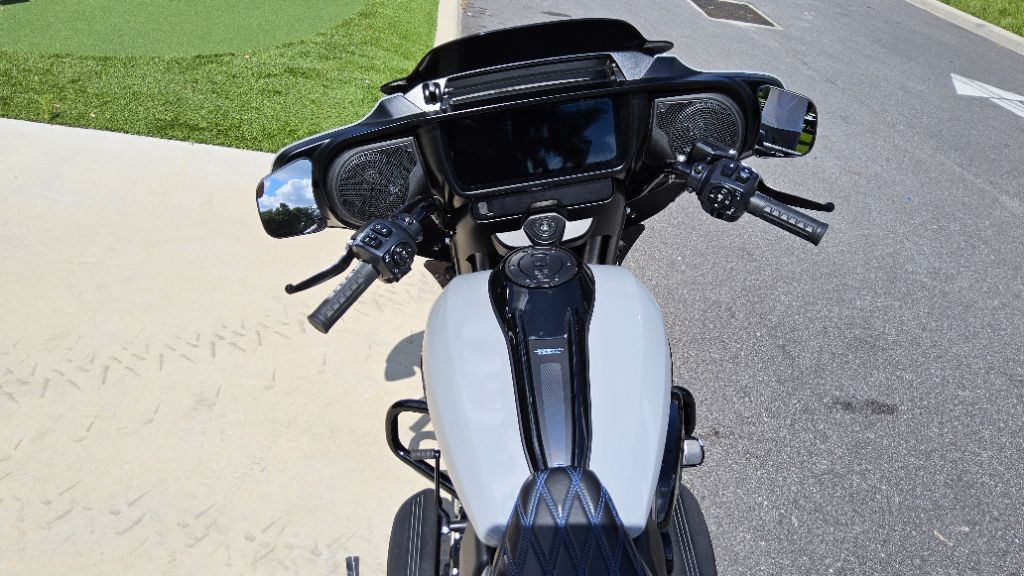 2025 Harley-davidson Street Glide - $25,995