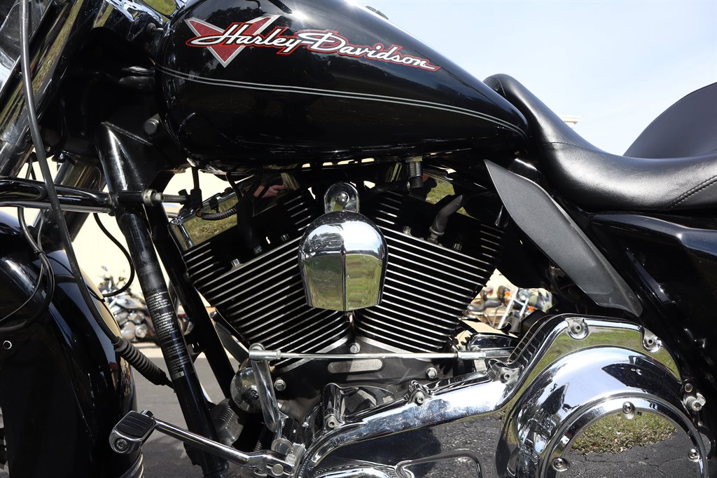 2009 Harley-Davidson Road King  photo