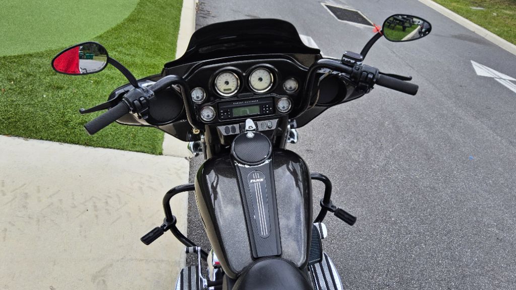 2007 Harley-davidson Street Glide - $7,495