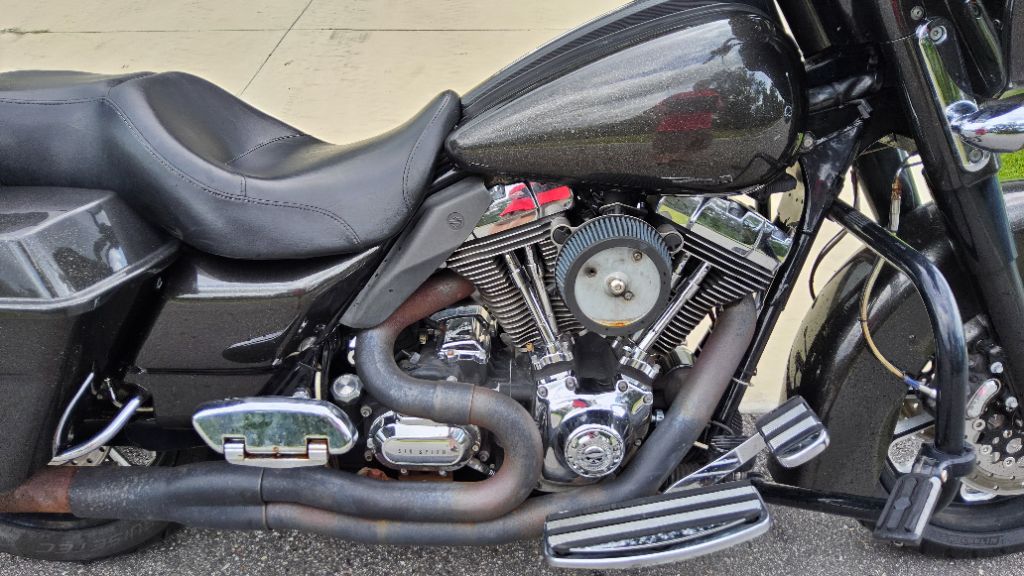 2007 Harley-davidson Street Glide - $7,495