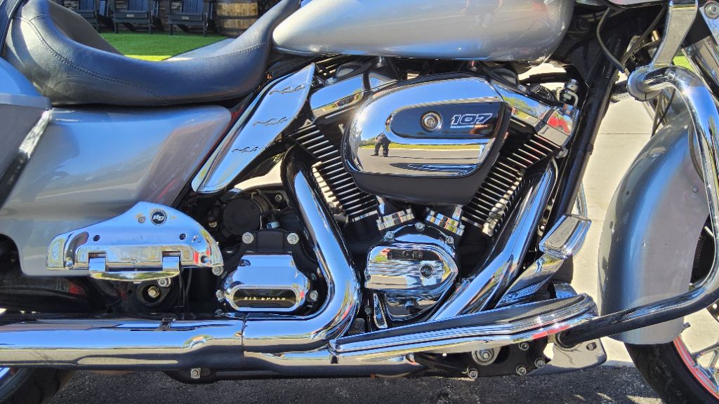 2020 Harley-Davidson Road Glide  photo
