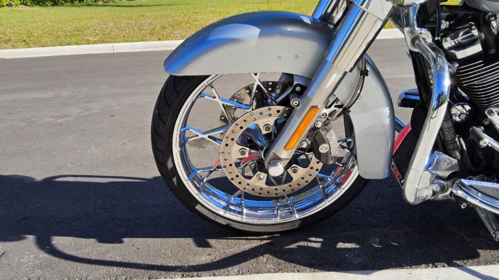2020 Harley-Davidson Road Glide  photo