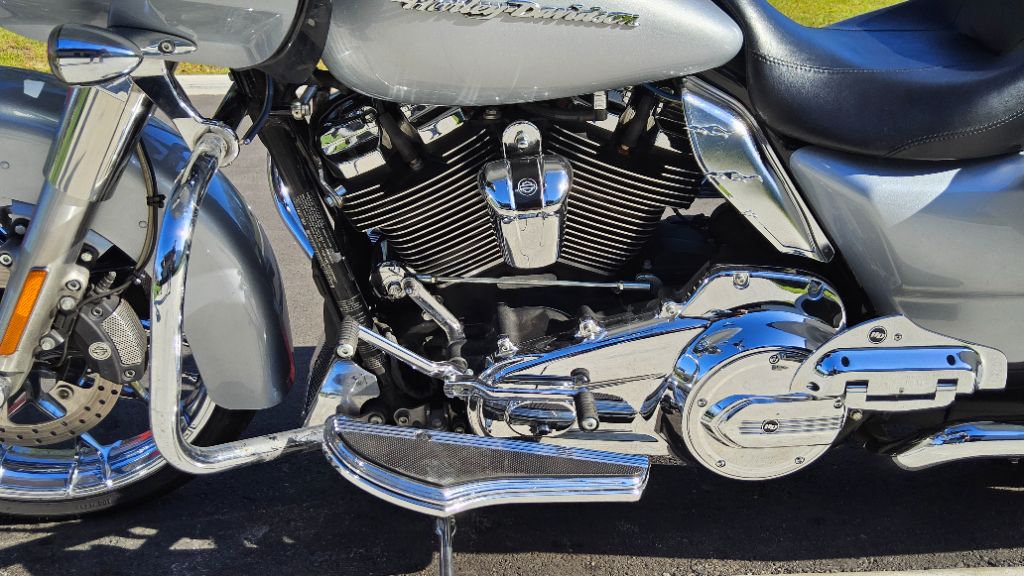 2020 Harley-Davidson Road Glide  photo
