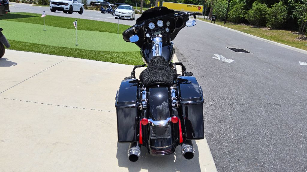2012 Harley Davidson Streetglide - $12,500