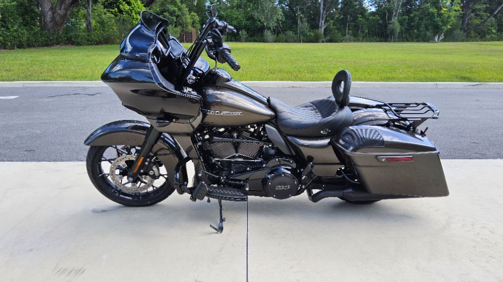 2020 Harley Davidson Road Glide S Fltrxs - $19,995
