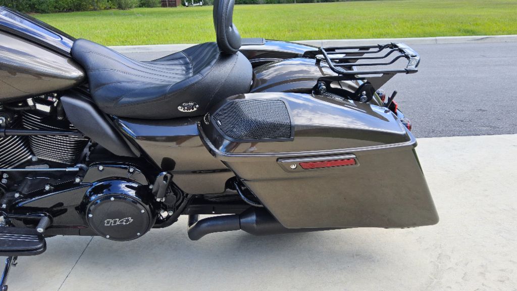 2020 Harley Davidson Road Glide S Fltrxs - $19,995
