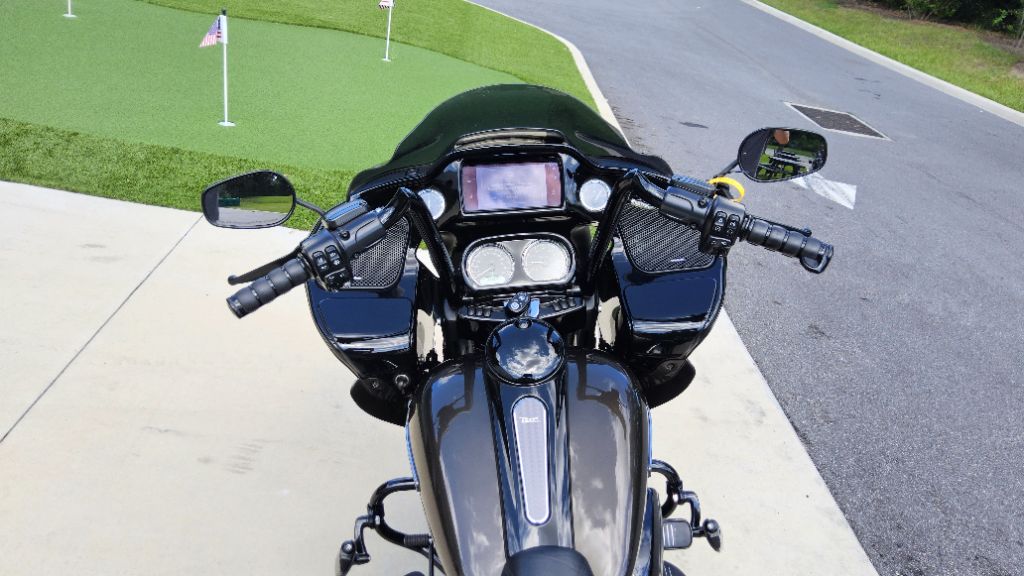 2020 Harley Davidson Road Glide S Fltrxs - $19,995