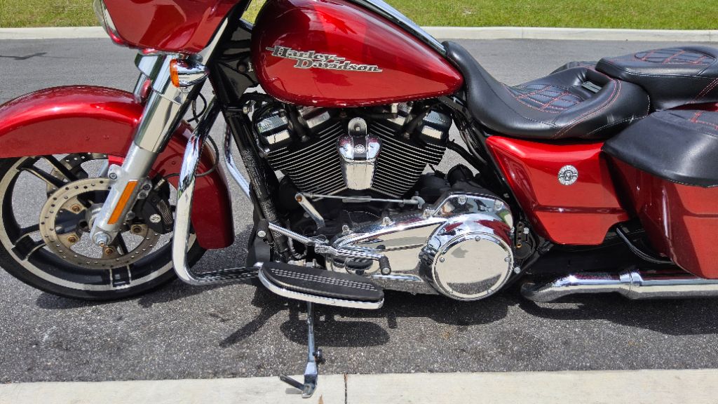 2018 Harley-Davidson FLHX Street Glide - $13,995