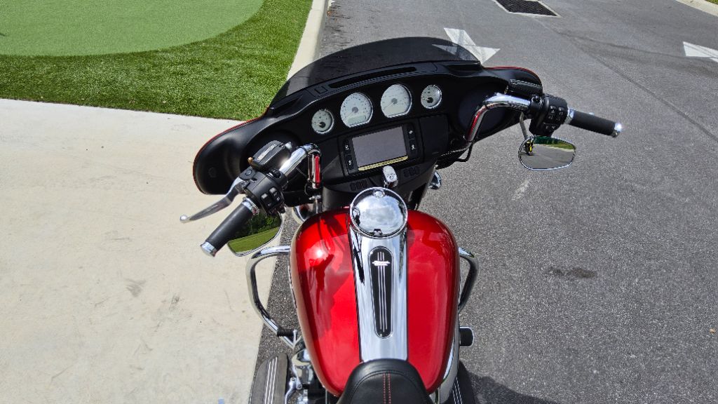 2018 Harley-Davidson FLHX Street Glide - $13,995