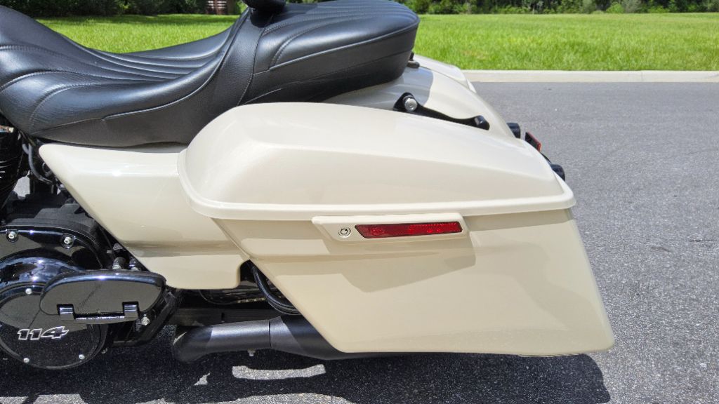 2022 Harley-davidson Road Glide Special - $21,900