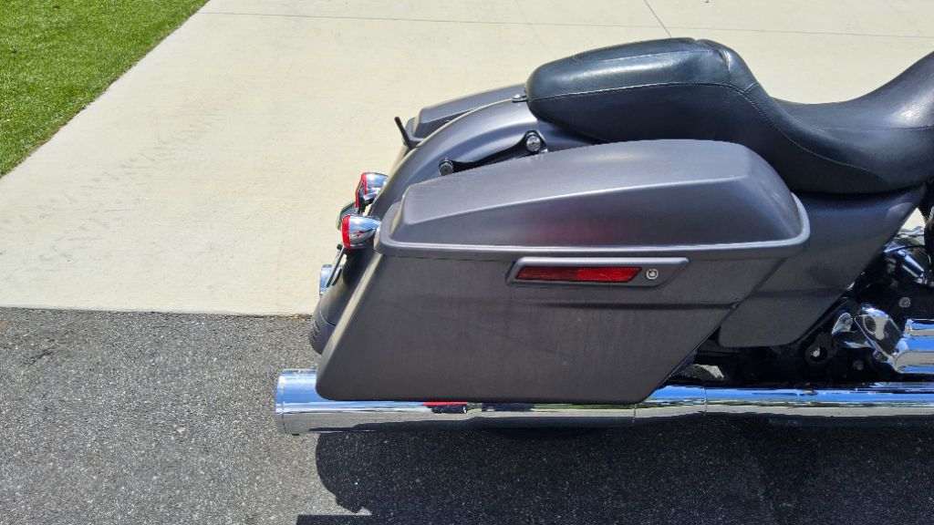 2015 Harley-Davidson FLTRX Road Glide - $11,500