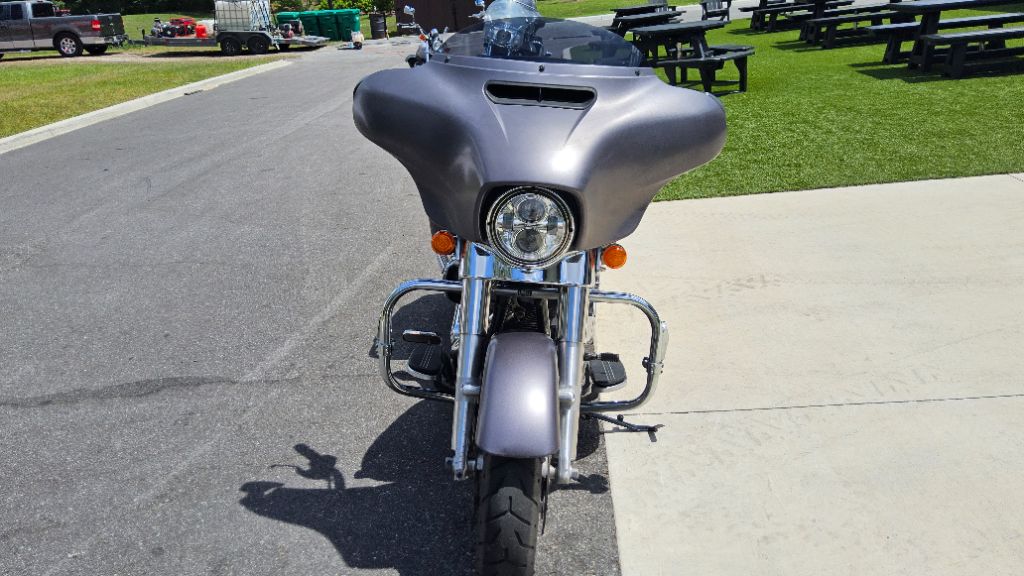2015 Harley-Davidson FLTRX Road Glide - $11,500