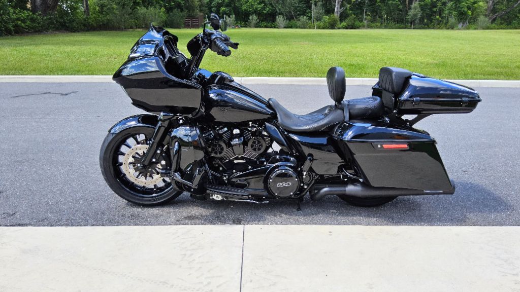 2019 Harley-davidson Road Glide Special - $21,900