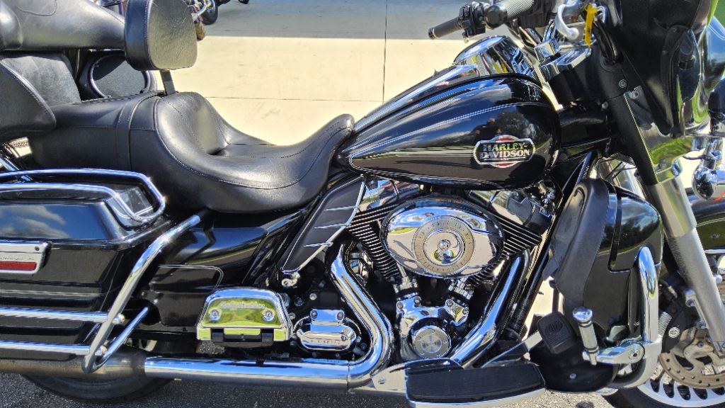 2011 Harley-davidson Electra Glide Ultra Classic - $6,995
