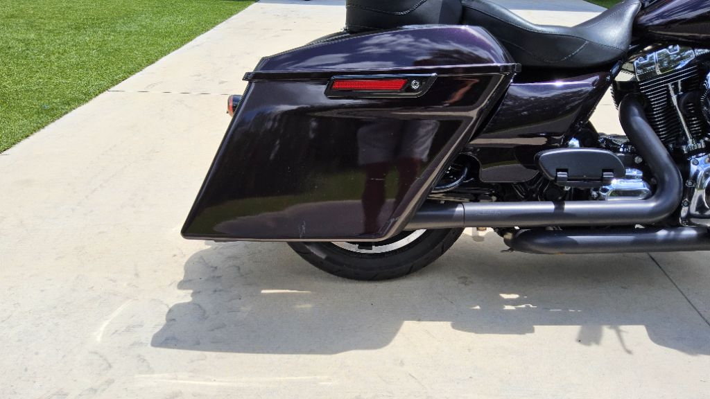 2016 Harley-davidson Street Glide Special - $14,995