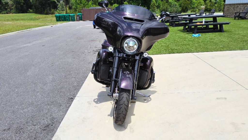 2016 Harley-davidson Street Glide Special - $14,995