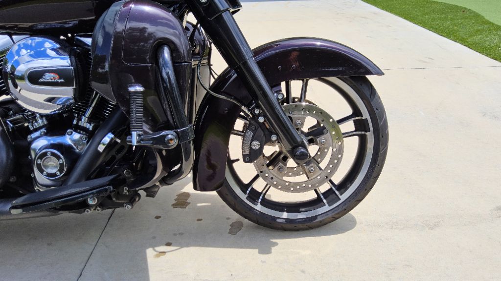 2016 Harley-davidson Street Glide Special - $14,995