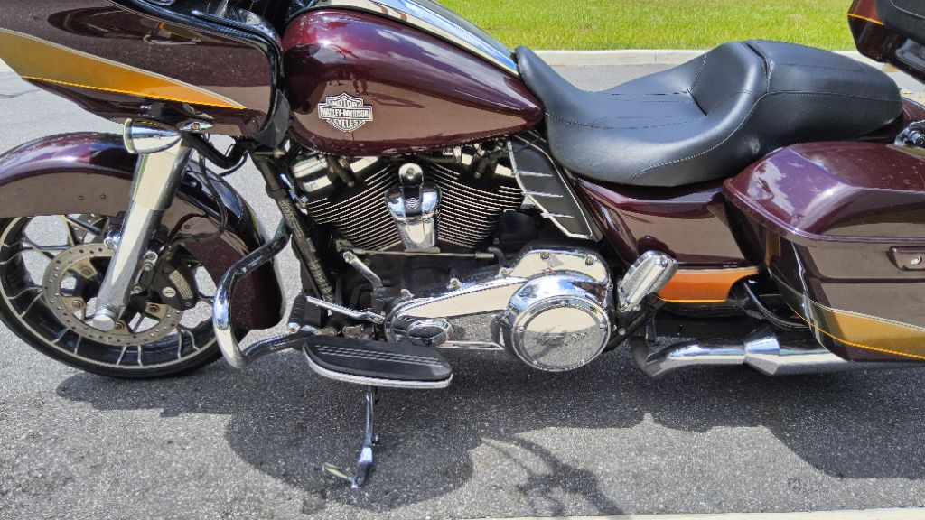 2021 Harley-davidson Road Glide Special - $17,995