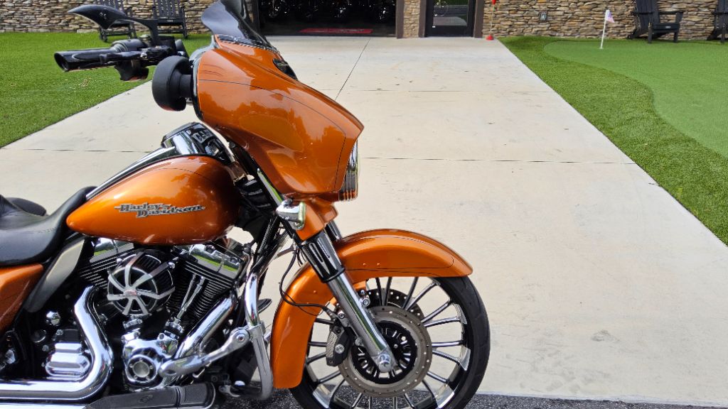 2015 Harley Davidson Streetglide S Flhxs - $9,995