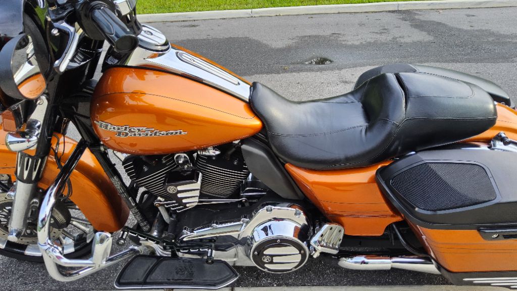 2015 Harley Davidson Streetglide S Flhxs - $9,995