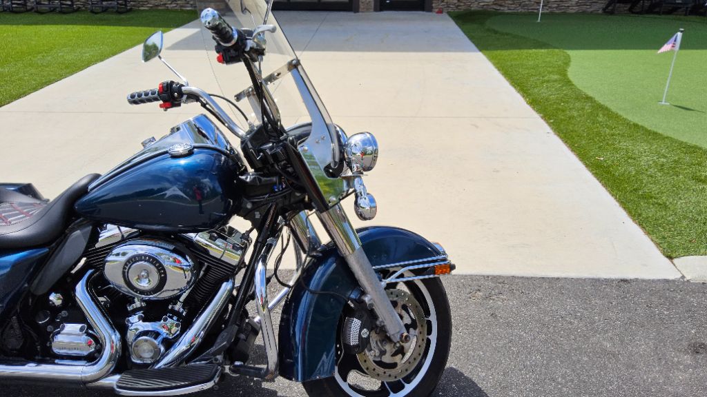 2013 Harley-davidson Police Road King - $7,500