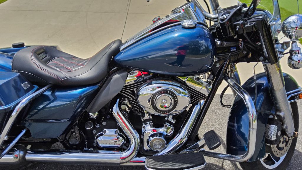 2013 Harley-davidson Police Road King - $7,500