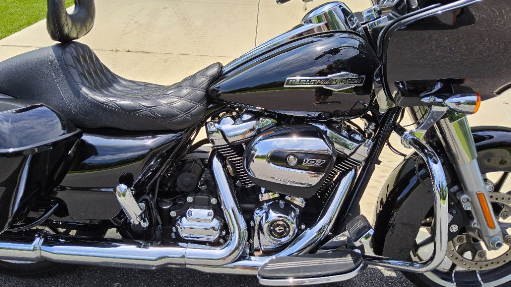 2023 Harley-davidson Road Glide - $17,500