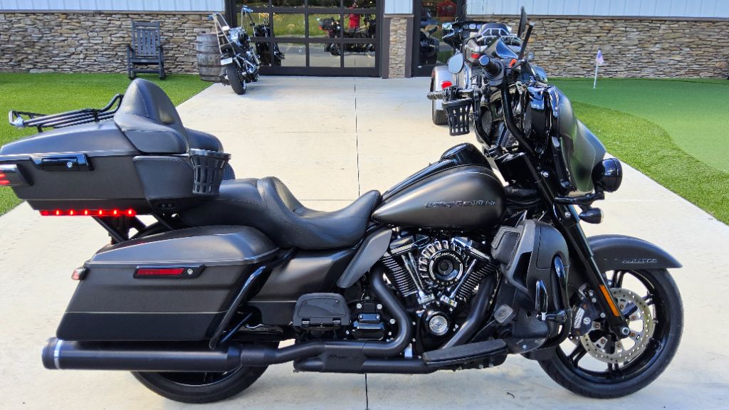 2021 Harley-davidson Ultra Limited - $17,995
