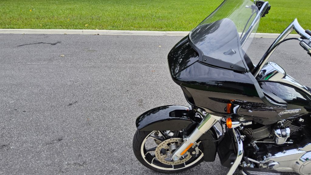 2021 Harley-davidson Road Glide - $16,995