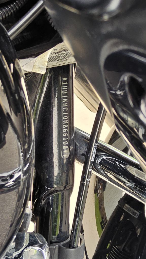2021 Harley-davidson Road Glide - $16,995