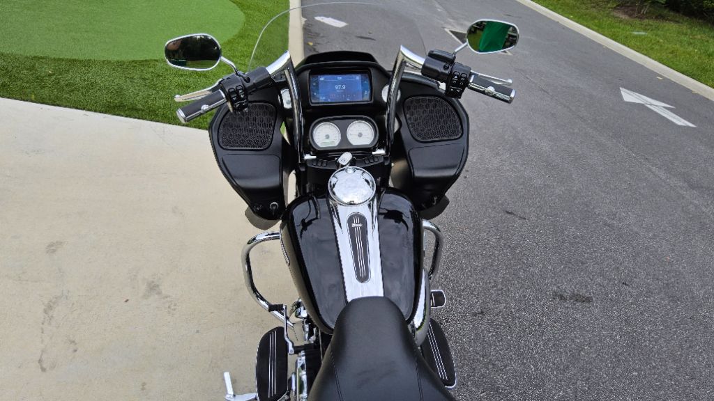 2021 Harley-davidson Road Glide - $16,995