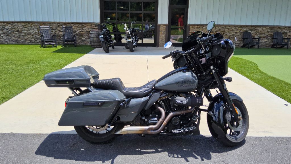 2022 Harley-davidson Street Glide St - $20,900