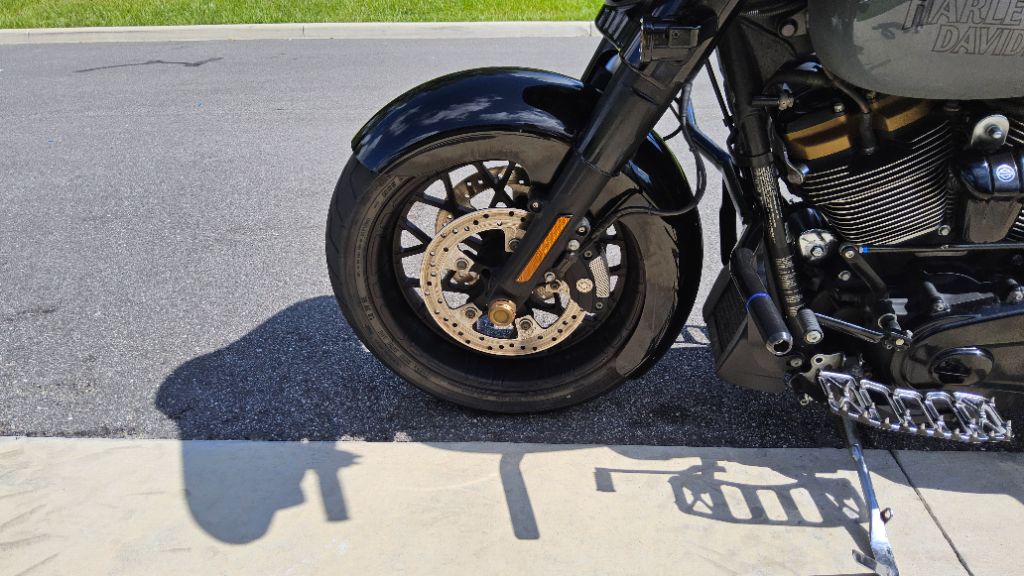 2022 Harley-davidson Street Glide St - $20,900