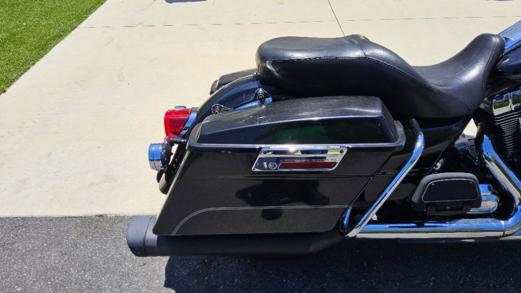 2010 Harley-davidson Road King - $6,500