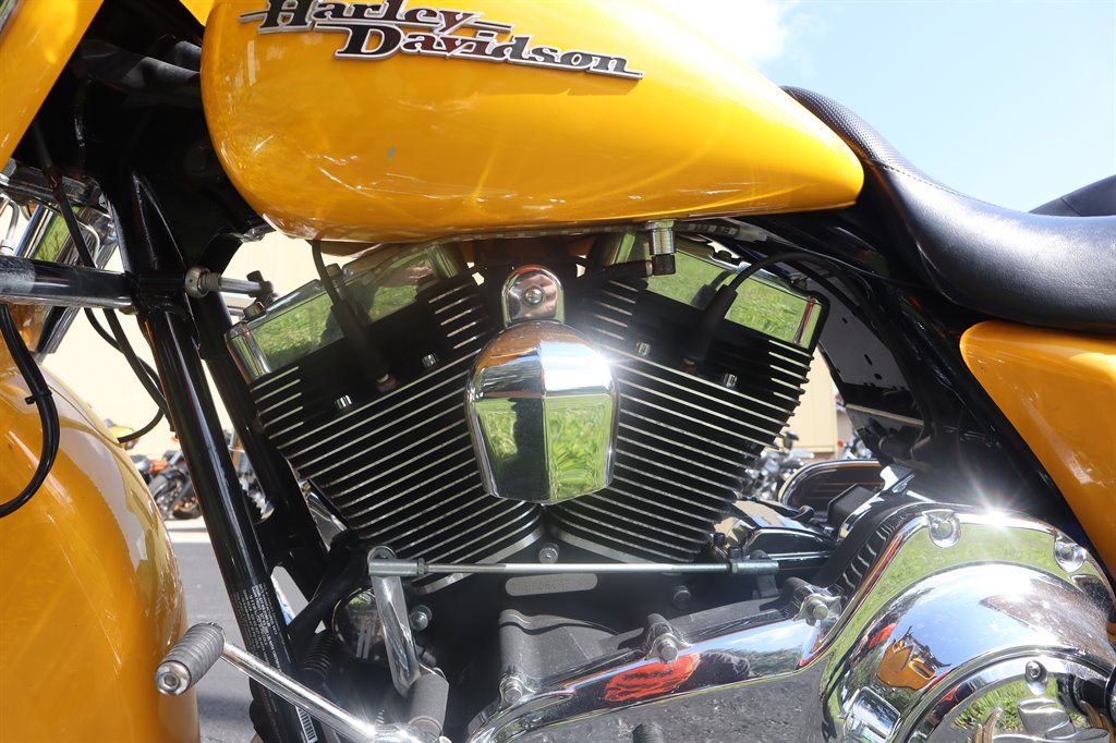 2013 Harley-Davidson STREETGLIDE  photo