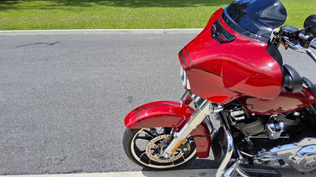 2020 Harley Davidson Streetglide Flhx - $15,900
