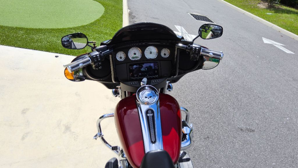 2020 Harley Davidson Streetglide Flhx - $15,900
