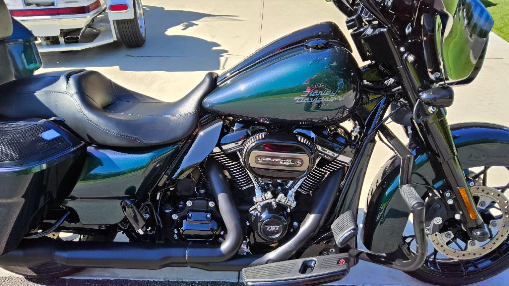 2021 Harley-davidson Street Glide Special - $23,995