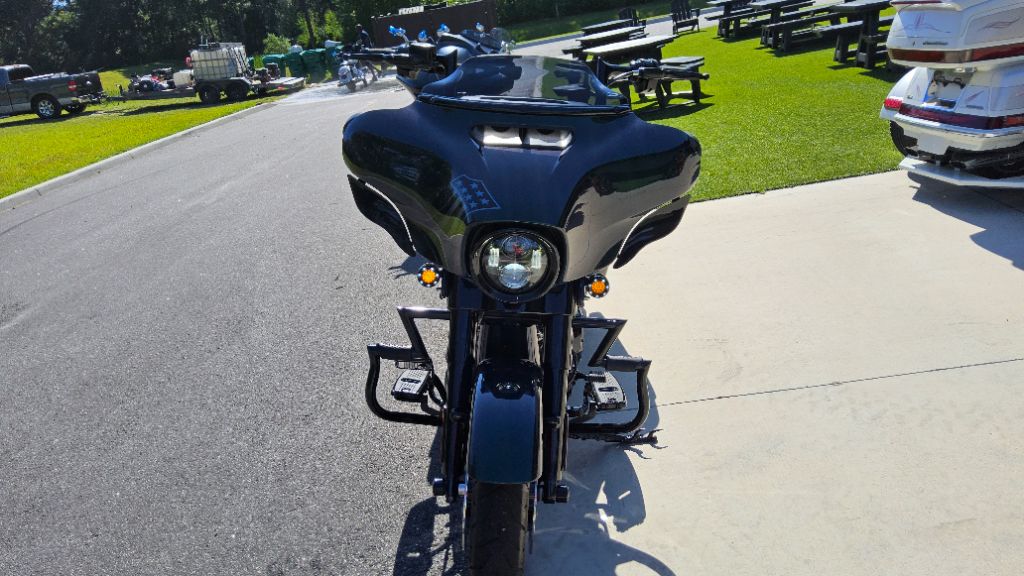 2021 Harley-davidson Street Glide Special - $23,995