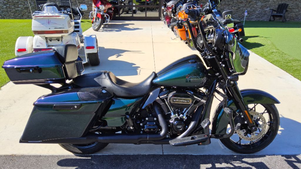 2021 Harley-davidson Street Glide Special - $23,995