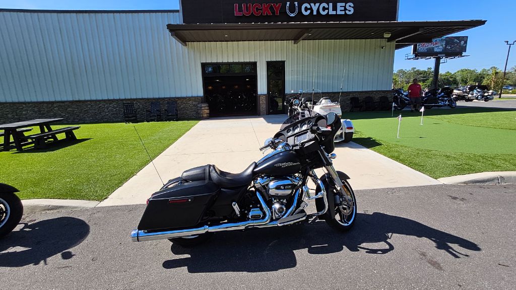 2017 Harley Davidson Streetglide S Flhxs - $14,995