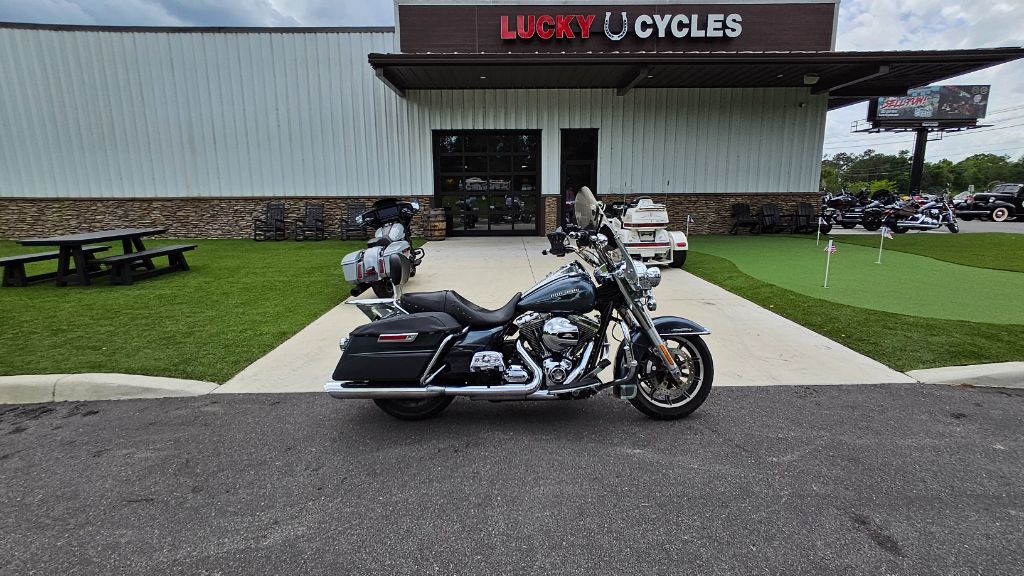 2015 Harley-Davidson FLHTCU Electra Glide Ultra Classic - $10,500