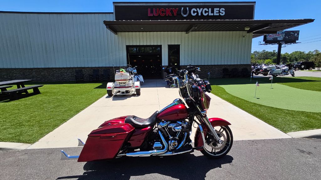 2017 Harley Davidson Streetglide Flhxs - $12,995