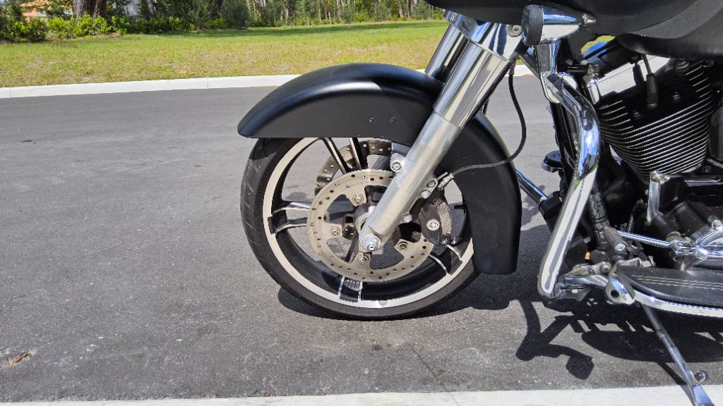 2016 Harley-Davidson Road Glide  photo