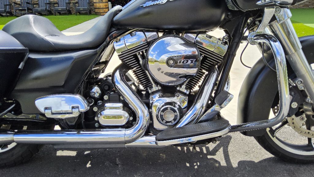 2016 Harley-Davidson Road Glide  photo