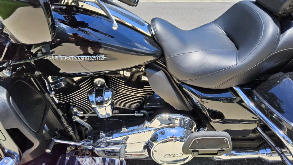 2019 Harley Davidson Limited - $15,995