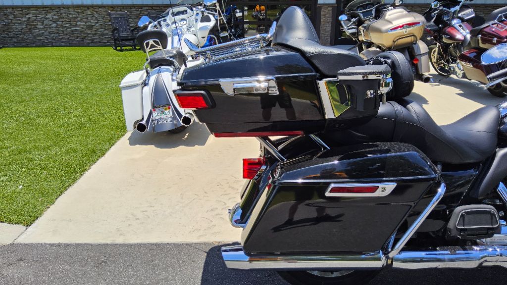 2019 Harley Davidson Limited - $15,995