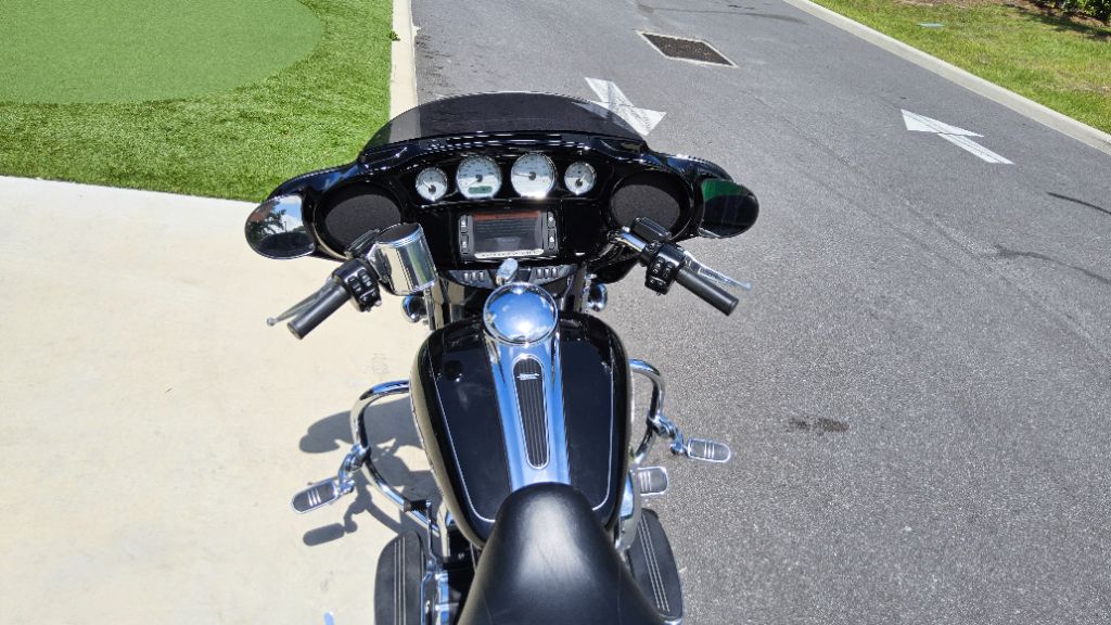 2016 Harley-davidson Street Glide Special - $14,900