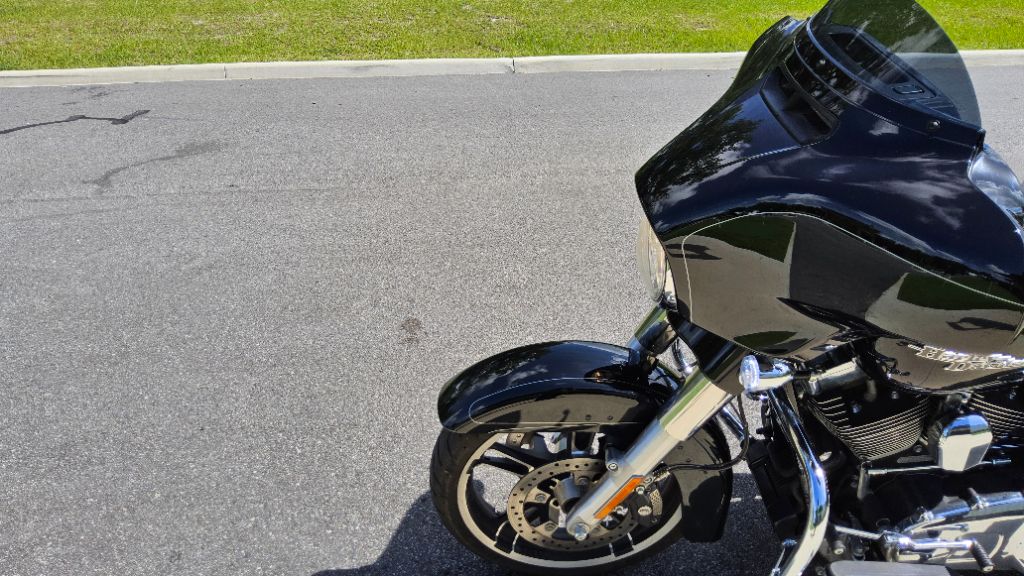 2016 Harley-davidson Street Glide Special - $14,900